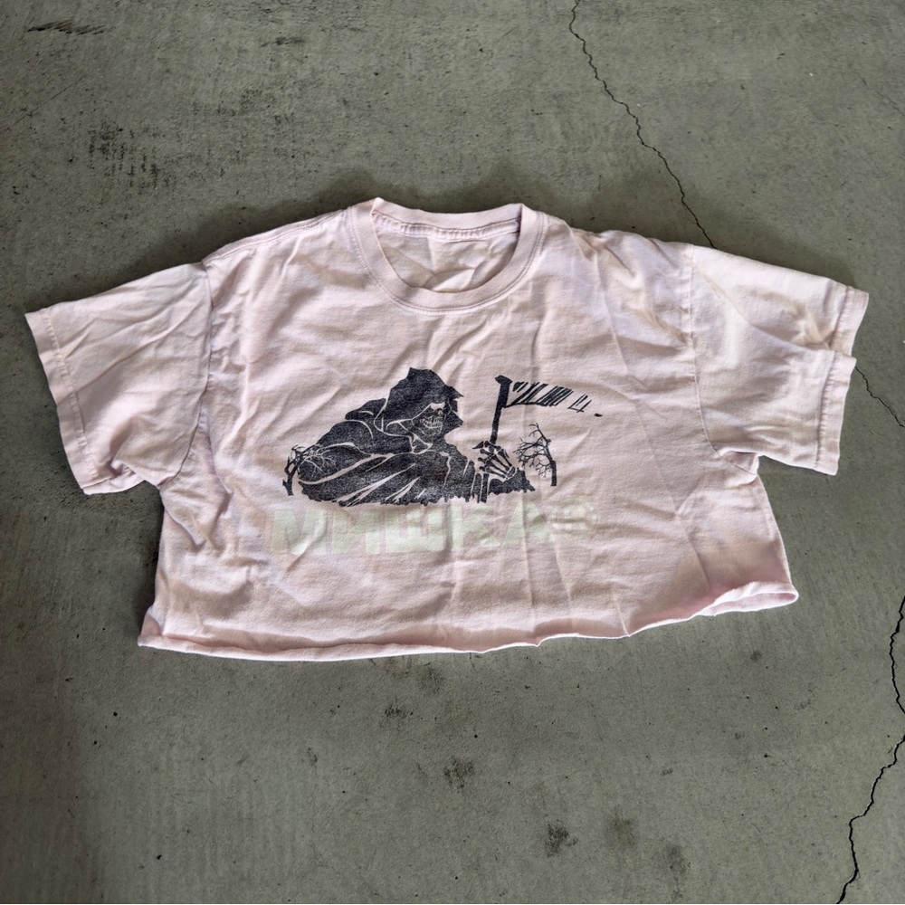 Mishka / women’s grim reaper graphic Crop Top cut / pink / medium